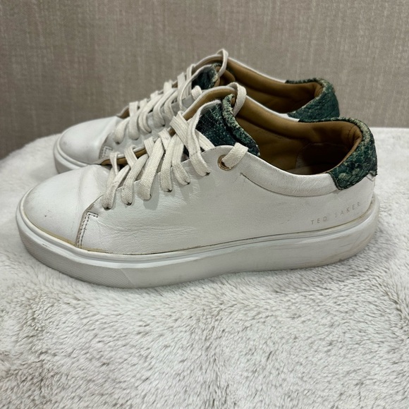 Ted Baker PIXIIE trainers size 8 - Picture 1 of 9